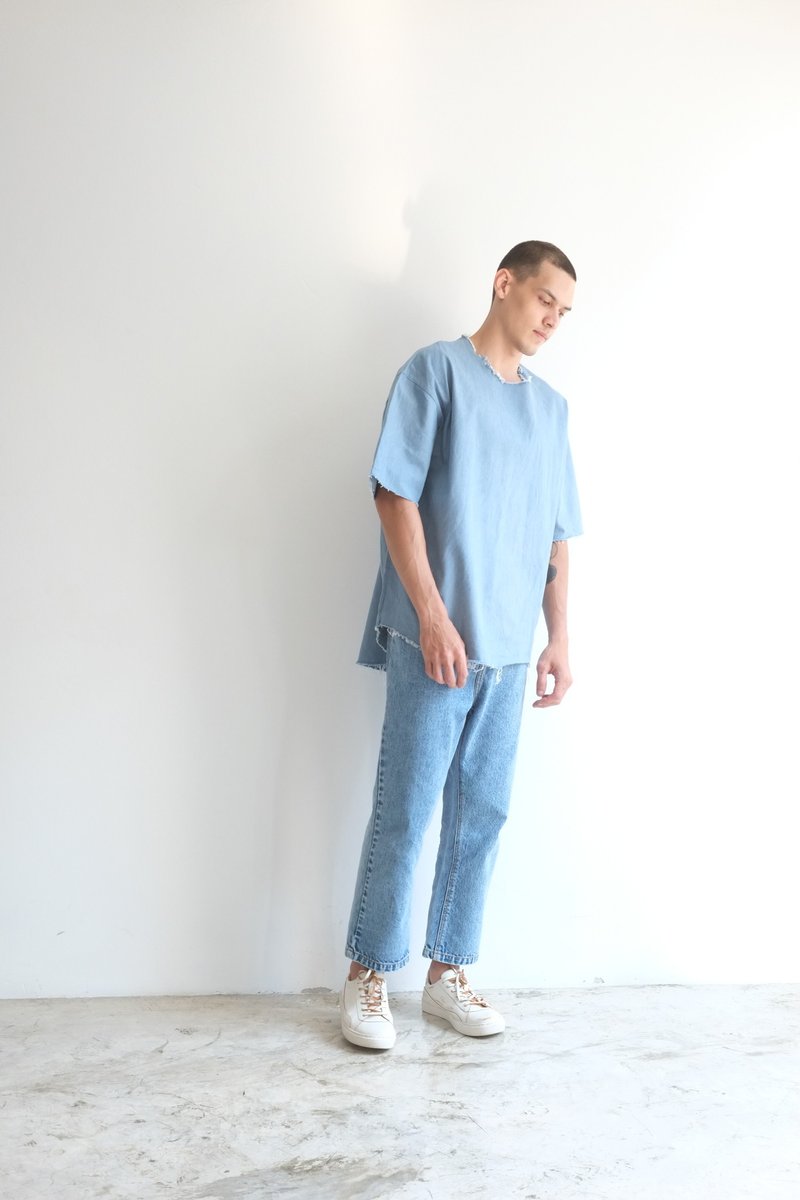 Sky Blue Denim Tee - 男装衬衫 - 棉．麻 蓝色