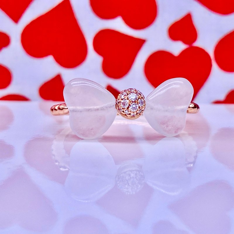 梦幻花园 - 18K金心形白冰翡翠蝴蝶结钻石戒指 - 戒指 - 宝石 