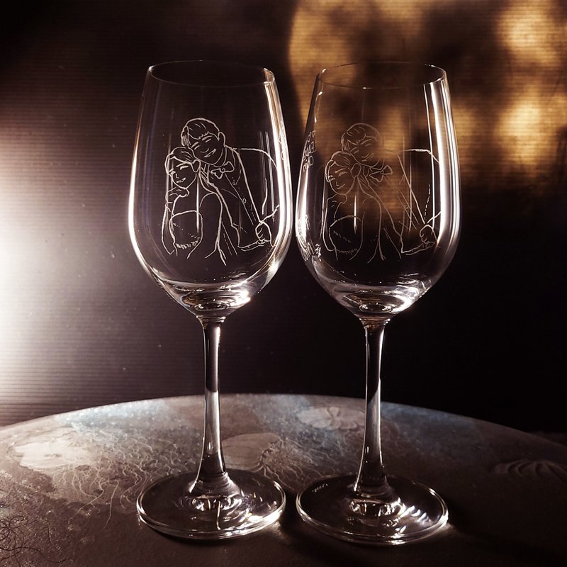 【命中注定遇见你对杯】 客定 In love 高脚杯 手工雕图/免费刻字 - 酒杯/酒器 - 玻璃 透明