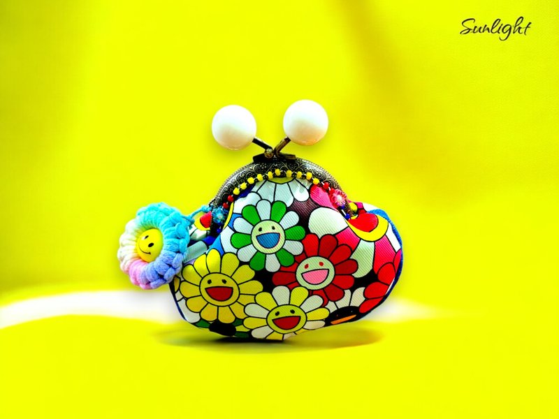 日光小巷手做元宝形微笑小花口金包 零钱包 万用包 - 零钱包 - 棉．麻 