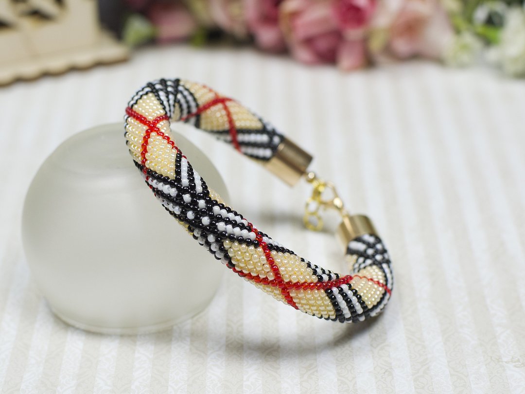 Kit to make beaded bracelets, DIY bracelet craft kit, Bead crochet kit - 编织/刺绣/羊毛毡/裁缝 - 玻璃 咖啡色