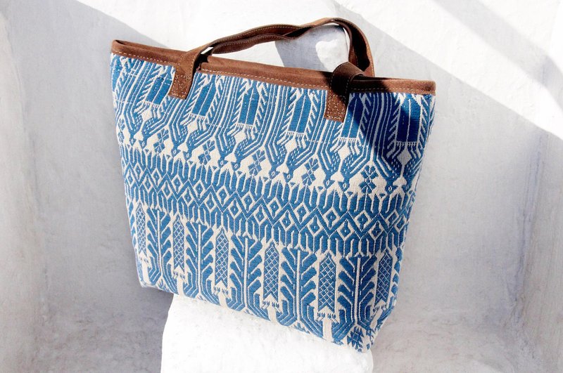 情人节礼物 快速到货  手工麂皮侧背包 / 刺绣侧背包 / 摩洛哥地毯风肩背包 / 波西米亚侧背包 / 民族拼接背包 - 蓝色清真寺 民族图腾 (限量一件) - 侧背包/斜挎包 - 棉．麻 蓝色