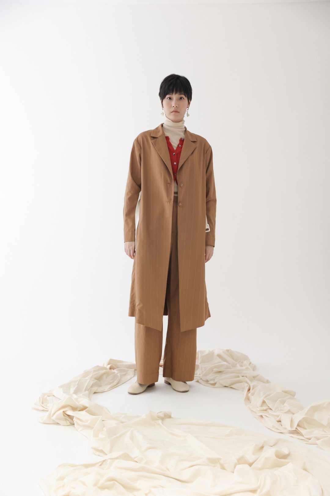 收腰后绑带长外套 - 女装休闲/机能外套 - 其他材质 咖啡色