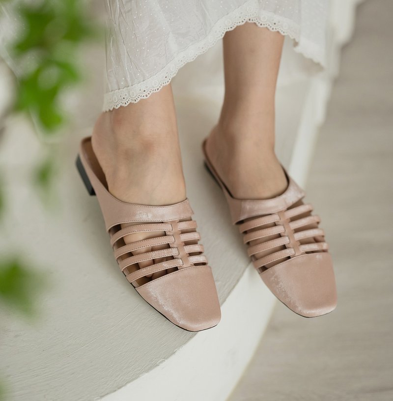 细线篓空-方头拖鞋-粉色 - 拖鞋 - 真皮 粉红色