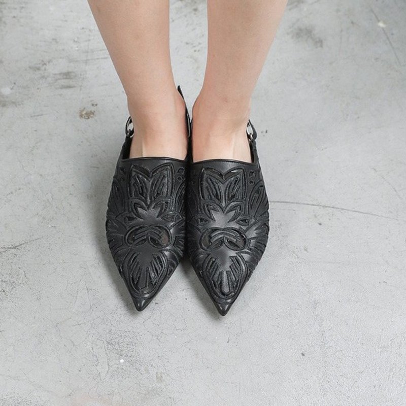 【 展示品出清 】细致雕花拼接网纱 拖鞋式真皮平底鞋 黑 - 男女凉鞋 - 真皮 黑色