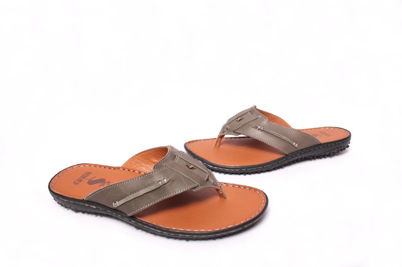 寺孝良品 时尚减震真皮手缝夹脚凉拖鞋 橄榄绿 - 拖鞋 - 真皮 绿色