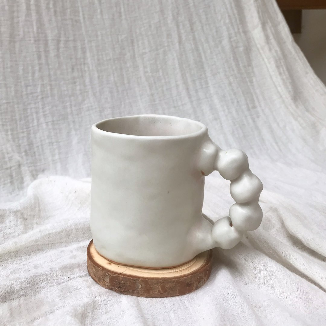 Handmade Ceramic mug - 咖啡杯/马克杯 - 陶 白色