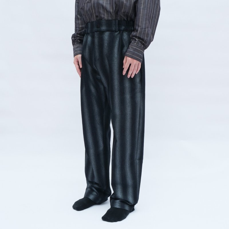 KAIKAI - MASQUERADE - 渐变条纹牛仔阔腿裤 - 男士长裤 - 棉．麻 灰色