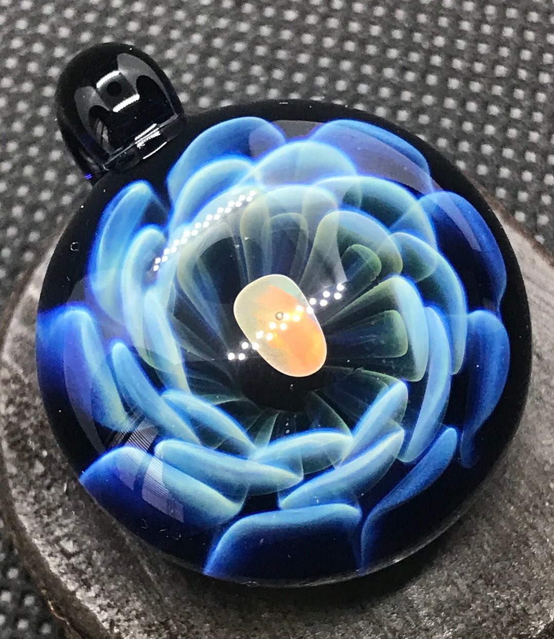 boroccus 蛋白石规格几何三维图案硼硅酸盐玻璃吊坠 - 项链 - 玻璃 蓝色