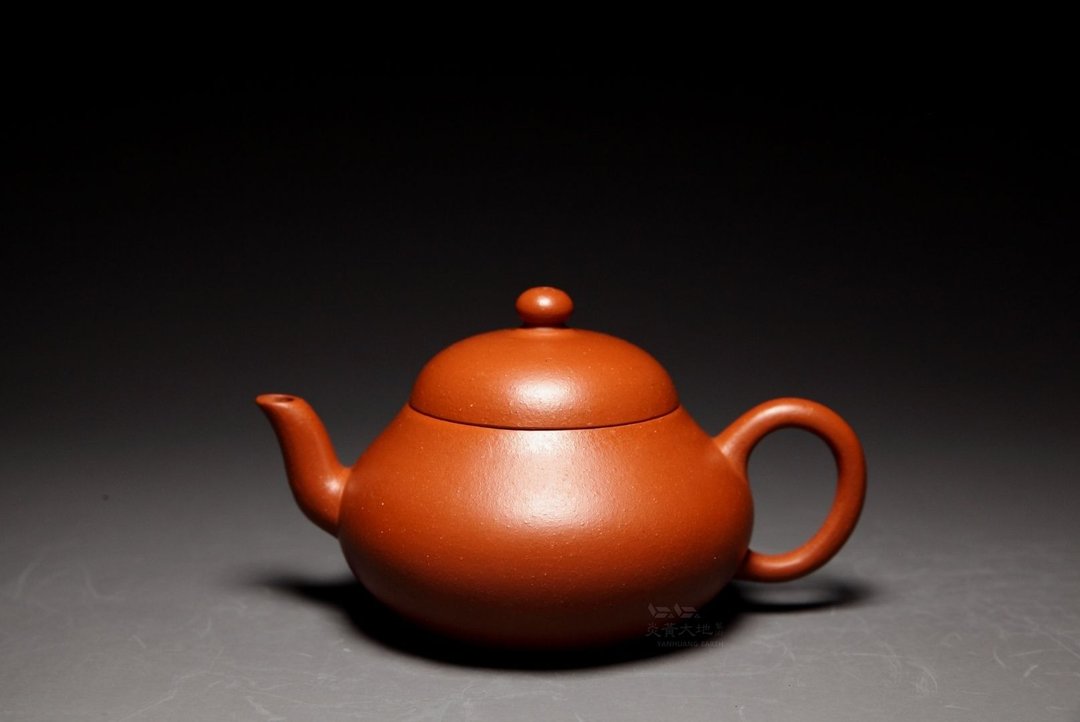 【梨形】 胖老板 龙山堂 传统手工  黄龙山老朱泥 120cc - 茶具/茶杯 - 陶 咖啡色