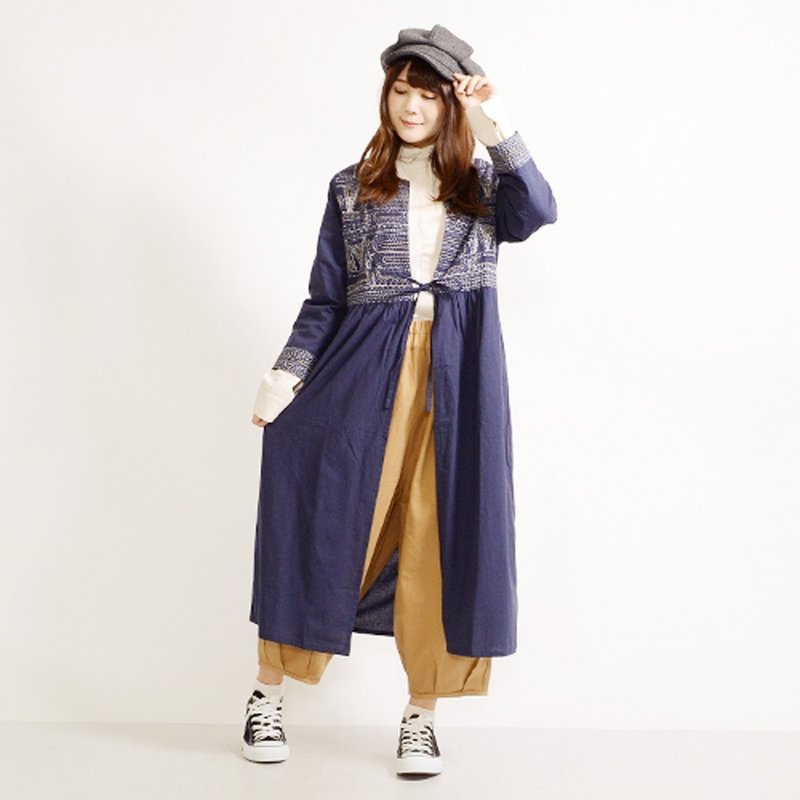 Switch embroidered waist ribbon cardigan glitter line - 女装休闲/机能外套 - 棉 蓝色