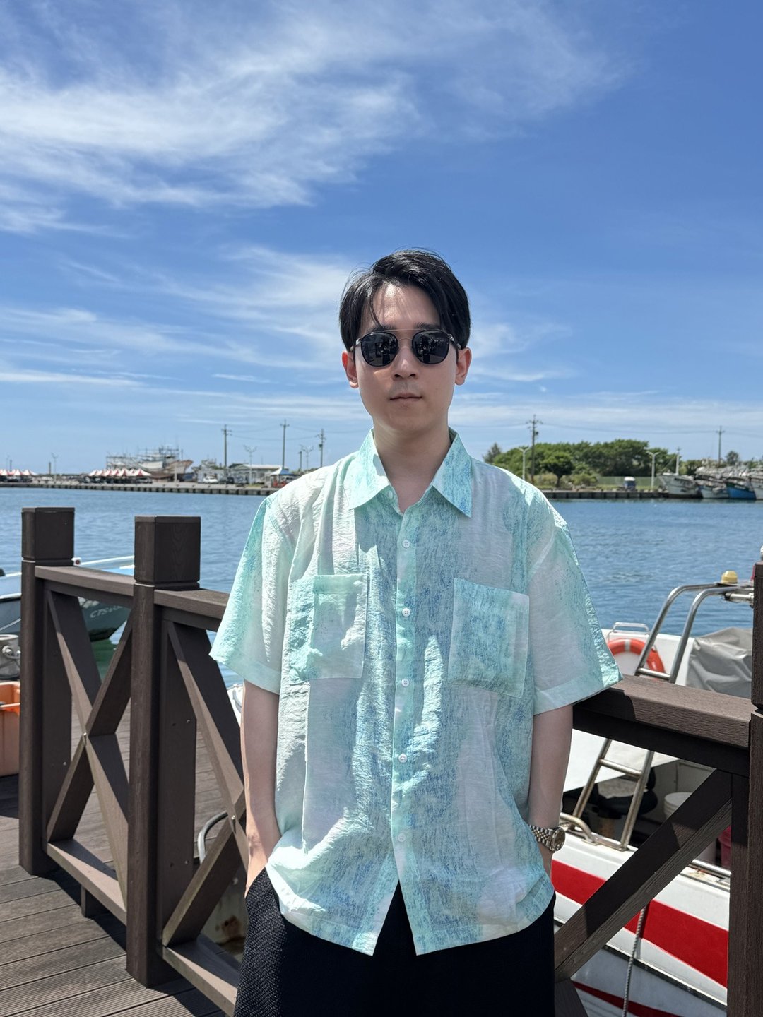 KAIKAI - UNPREDICTABLE - 双口袋渐层剥落短袖衬衫-湖水绿 - 男装衬衫 - 聚酯纤维 蓝色