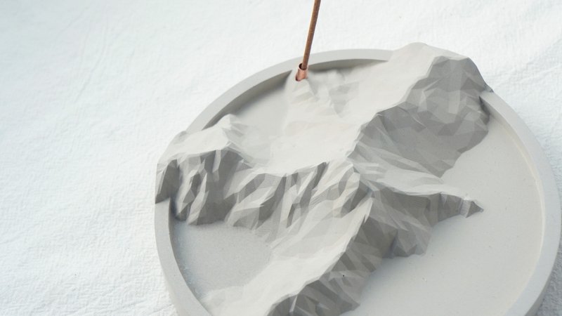 玉山线香座 | 桌上风景-MIT - 香薰/精油/线香 - 水泥 银色