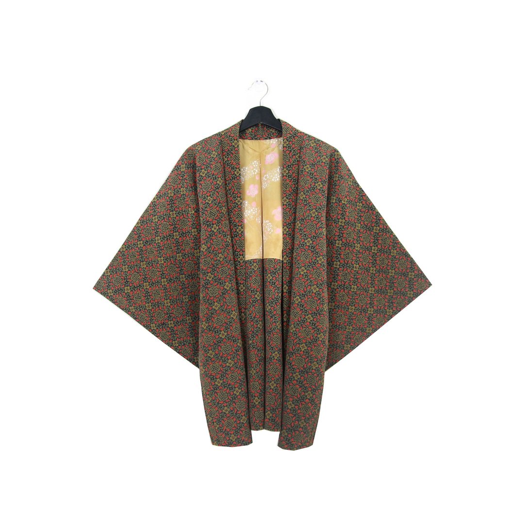 Back to Green::日本带回和服 羽织 古典花砖 vintage kimono (KC-07) - 女装休闲/机能外套 - 丝．绢 咖啡色