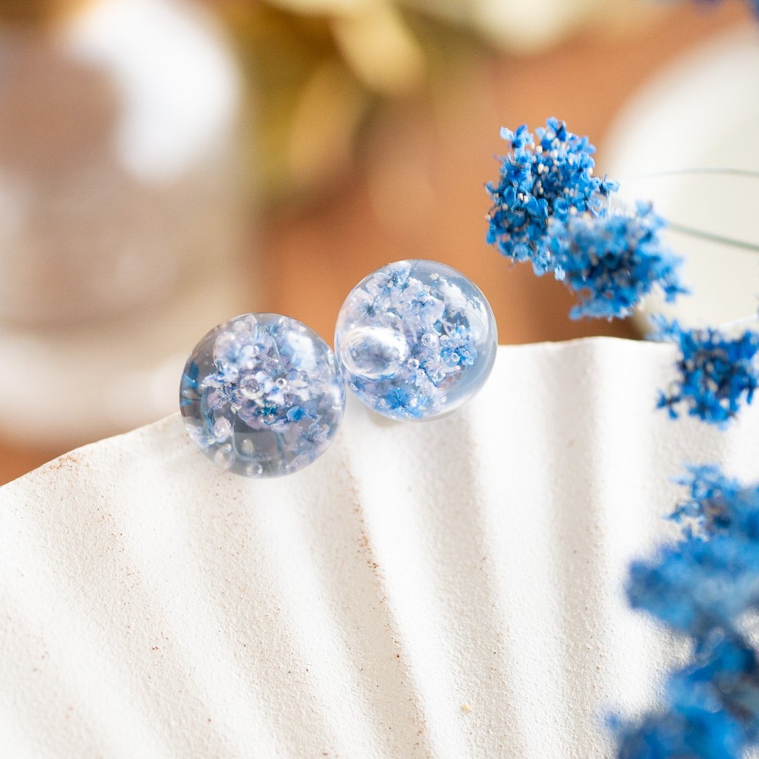 lace flower/small earrings - 耳环/耳夹 - 树脂 蓝色