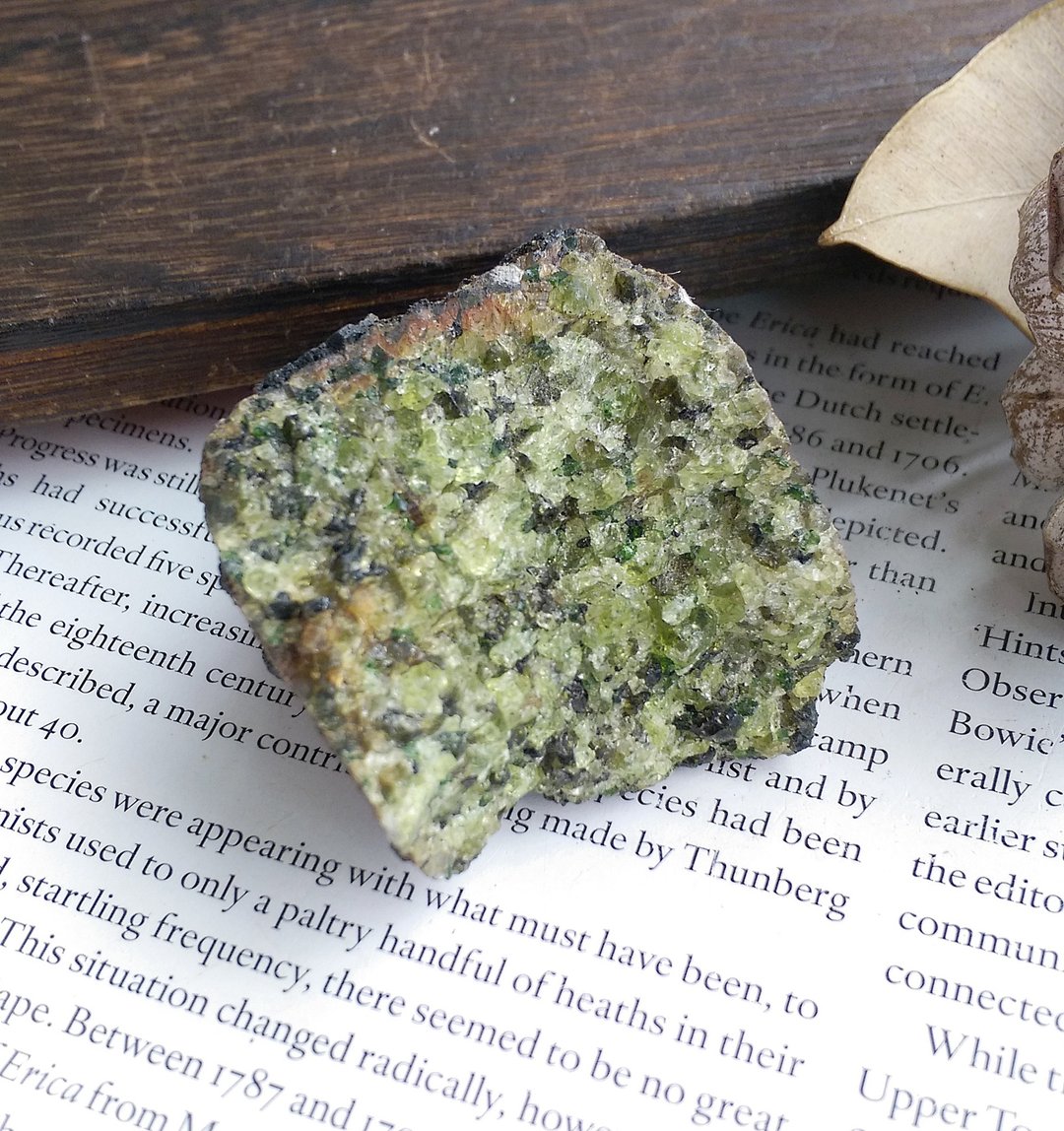 Olivine 巴西产地 橄榄石 天然矿石 原矿 - 摆饰 - 其他材质 