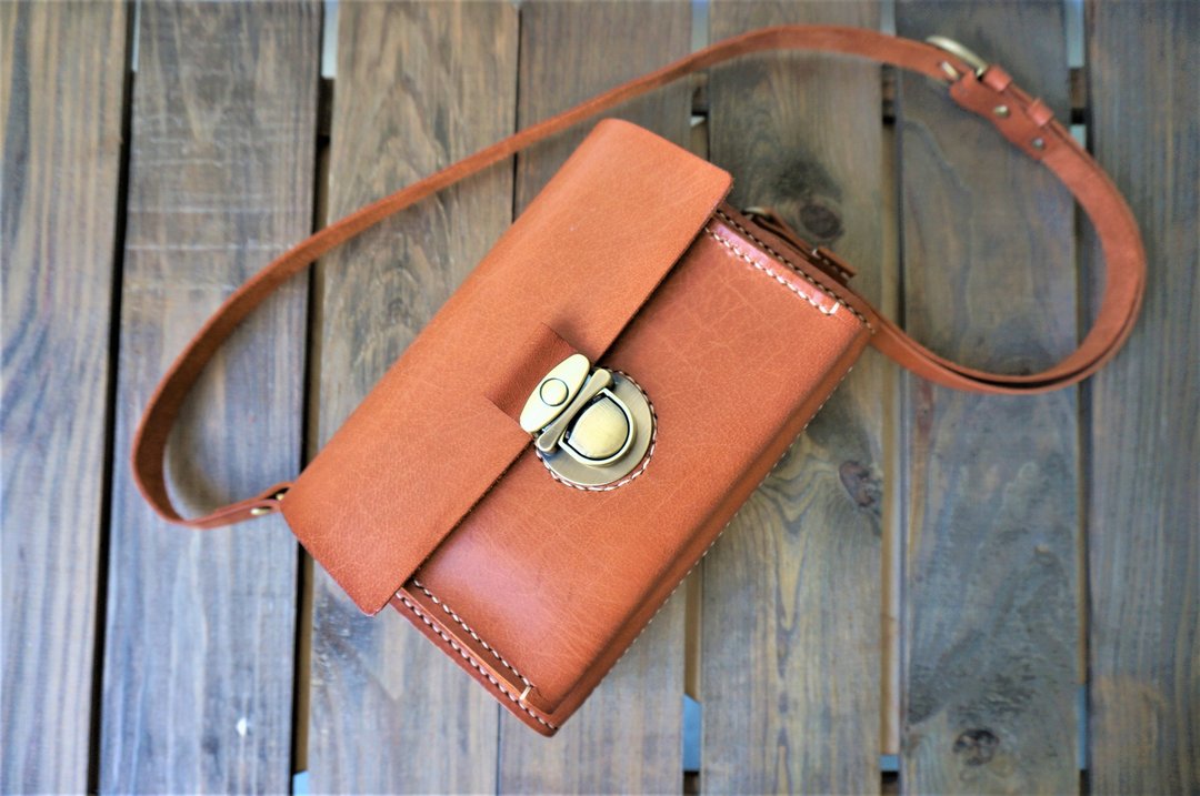 复古单肩包 // Crossbody buckle bag // 经典侧背包 // 免费刻字 - 侧背包/斜挎包 - 真皮 