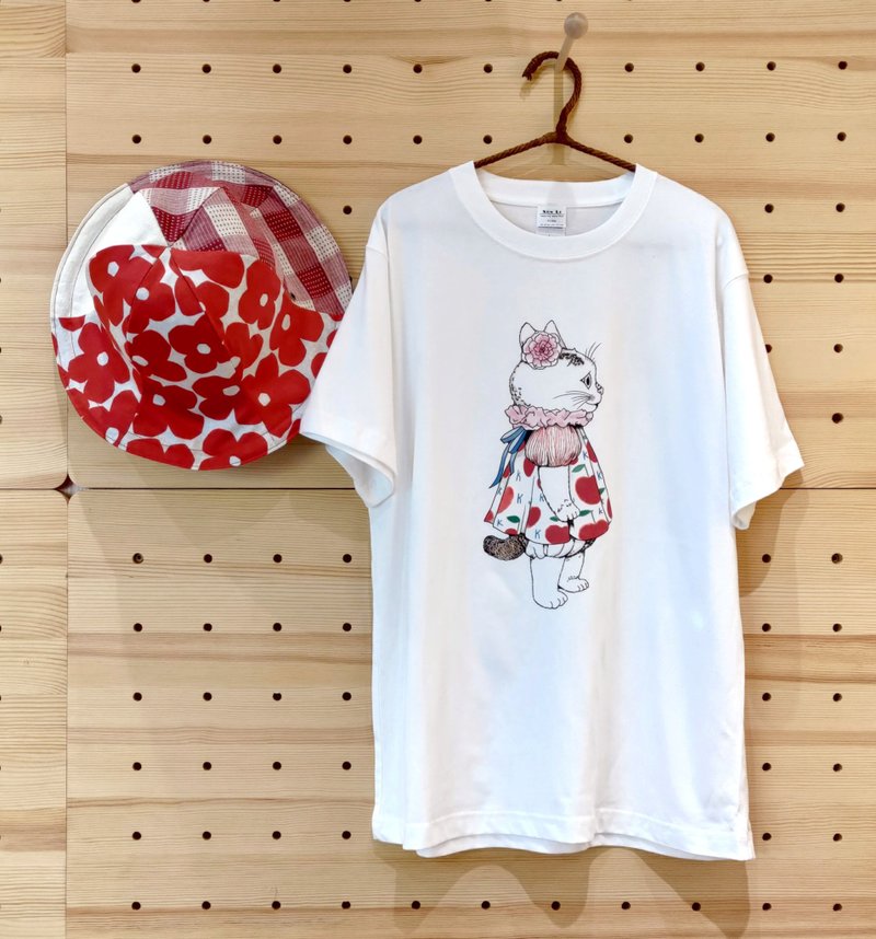 小牛村 日本设计款 T恤 T-shirt 短袖上衣 / 日街猫着 - 女装 T 恤 - 棉．麻 白色