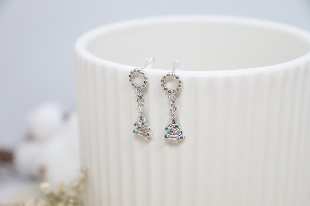 Tiny Christmas Tree & Wreath 925 Silver Post Earrings - 耳环/耳夹 - 银 