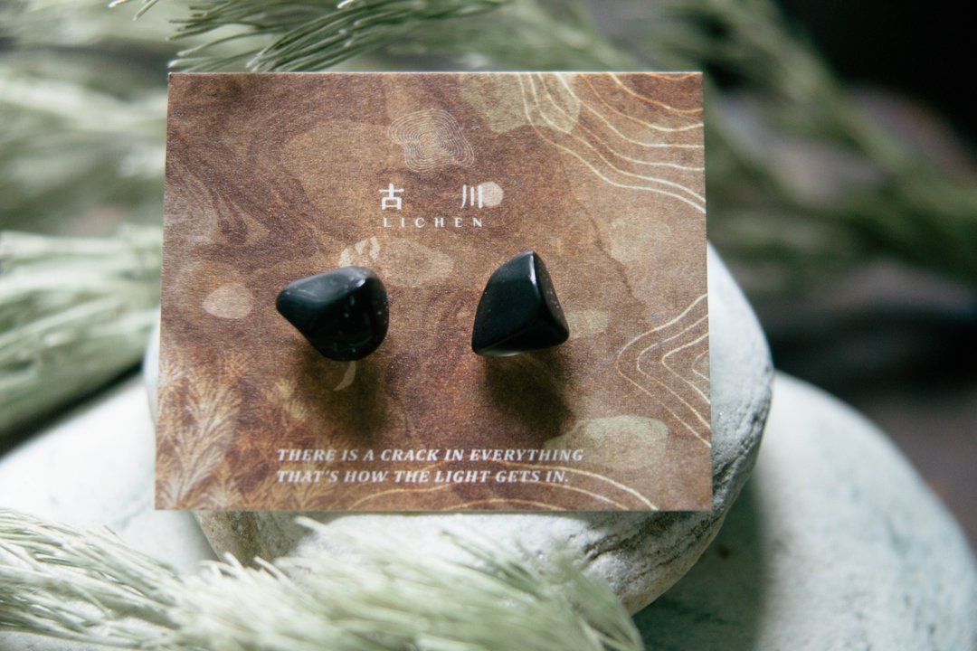 CRACK | 矿物系耳环 |  EARRINGS - 耳环/耳夹 - 玉石 黑色