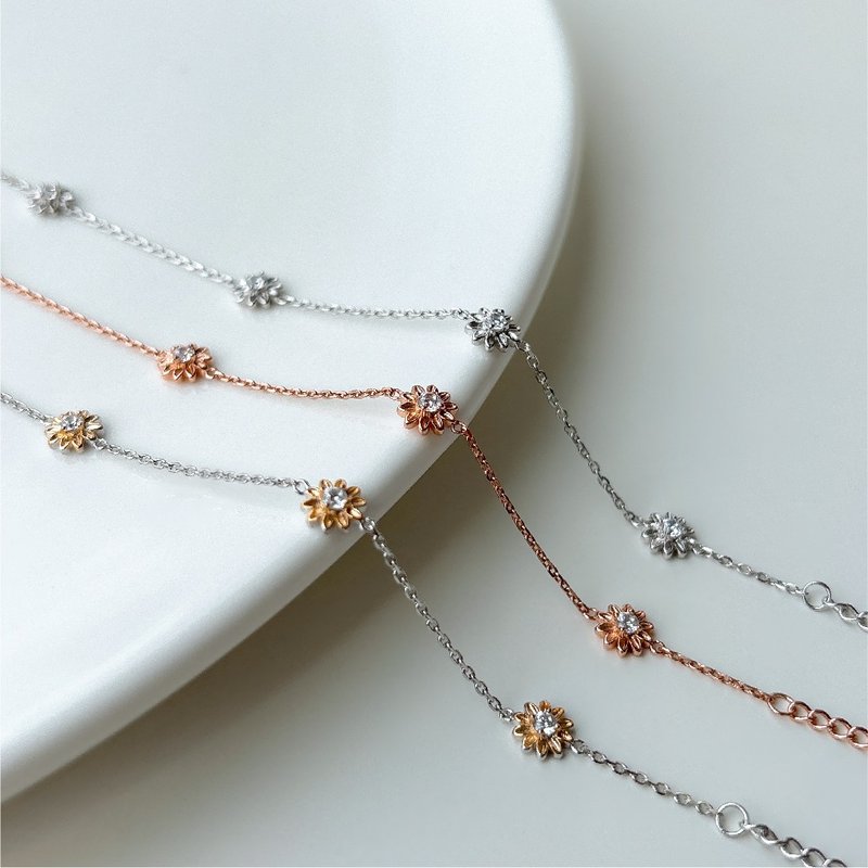 经典款小雏菊【 手捧钻花 】s925纯银手链  || 独家开版 - 手链/手环 - 纯银 透明