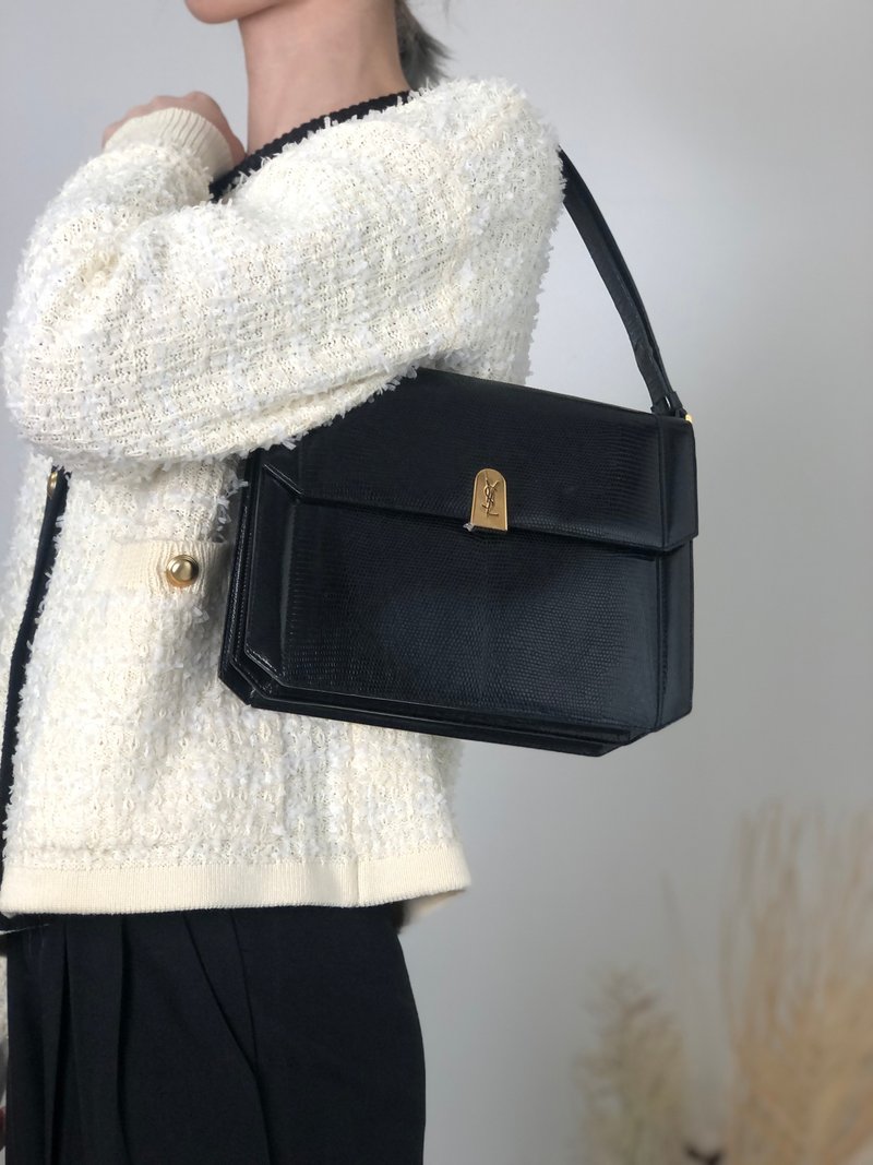 【 日本直送 名牌中古包 】Yves Saint Laurent YSL 侧背包 黑色 皮革 蜥蜴压纹 m3beni - 侧背包/斜挎包 - 真皮 黑色