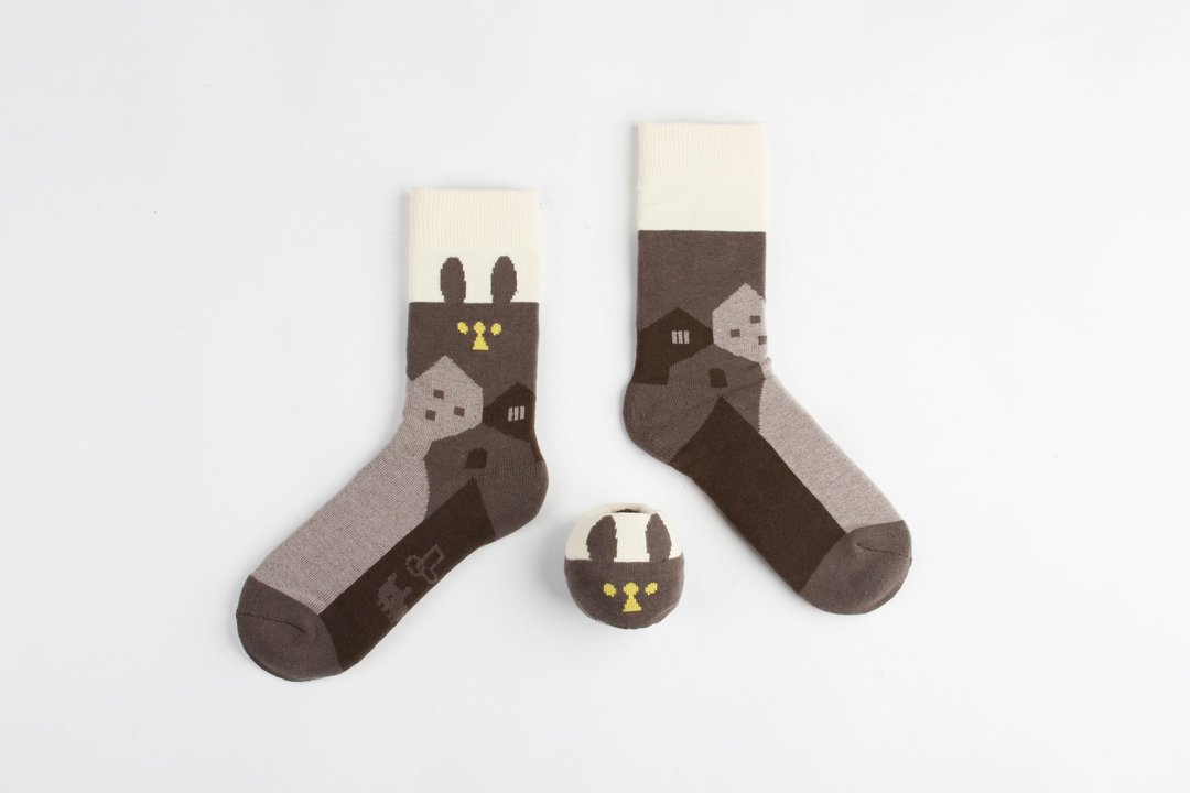 小黄想回家袜-Ball Socks x 小黄间 - 袜子 - 其他材质 黑色