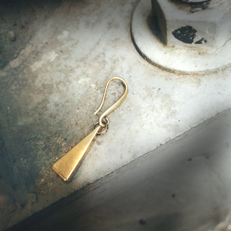 设计感三角铜耳环(可选要夹式.耳勾.或耳针)*卖场为单只1个的价钱 - 耳环/耳夹 - 其他金属 金色