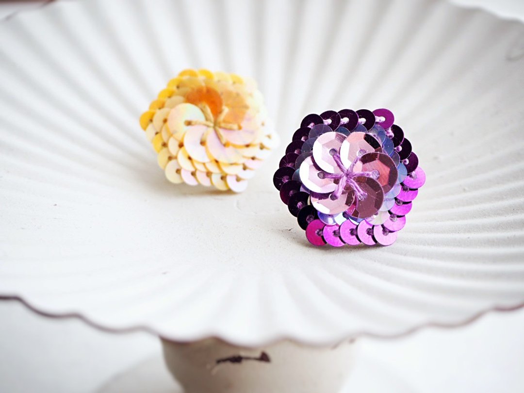 [Embroidery] Hexagram pin brooch - 胸针 - 绣线 紫色