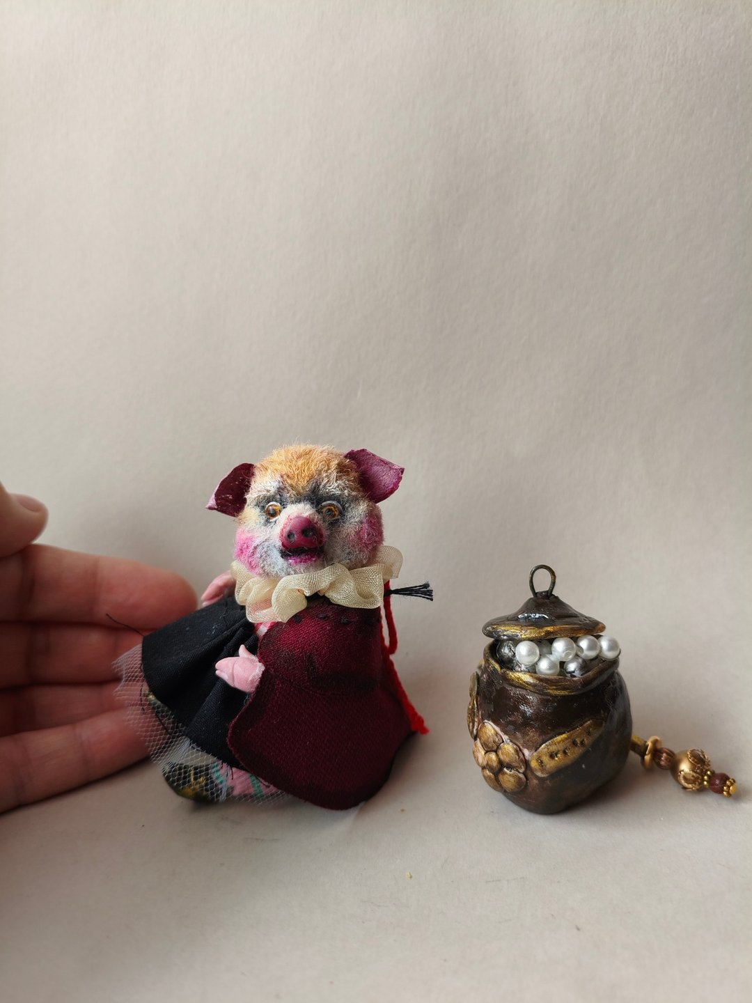 Miniature plush  figurine donkey- - 玩偶/公仔 - 羊毛 红色