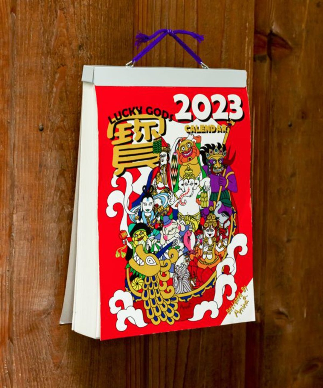 【热门预购】特价 2023年 各国祈求好运的众神们年历JSNP23A1 - 年历/台历 - 纸 红色