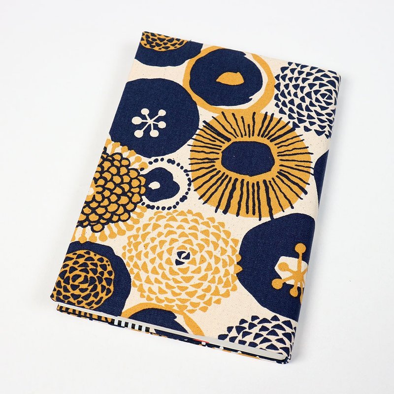 A5 可调式 妈妈手册 布书衣 布书套 - 北欧 花 - 书衣/书套 - 棉．麻 蓝色