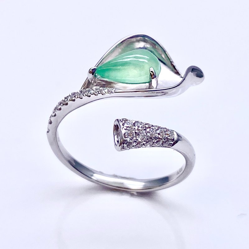 梦幻花园 - 18K白金冰苹果绿翡翠马蹄兰戒指 - 戒指 - 玉石 