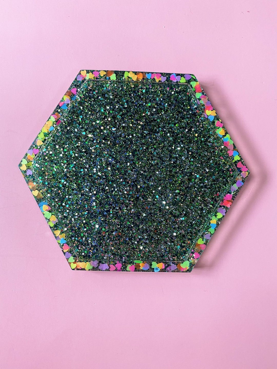 手工树脂杯垫 ー I'm in love with neon heart (hexagon) - 杯垫 - 树脂 绿色