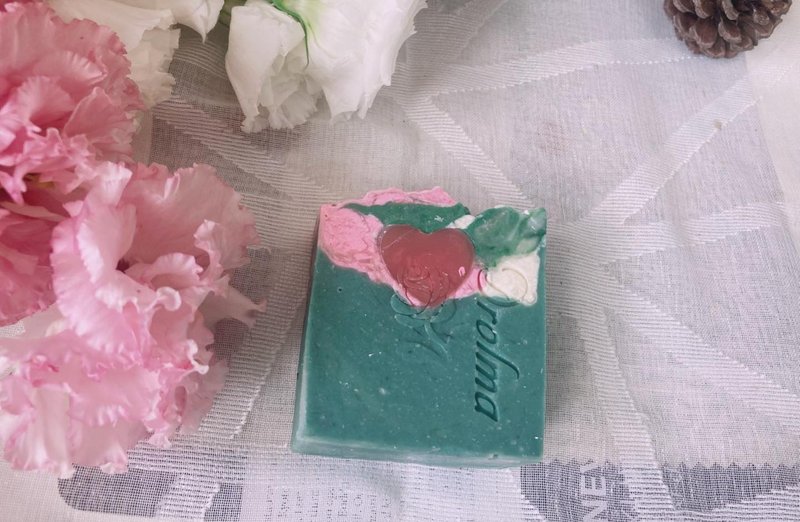 心轮玫瑰爱的能量皂/爱的疗愈与宽恕/卓玛爱象/精油手工皂 - 其他 - 其他材质 白色