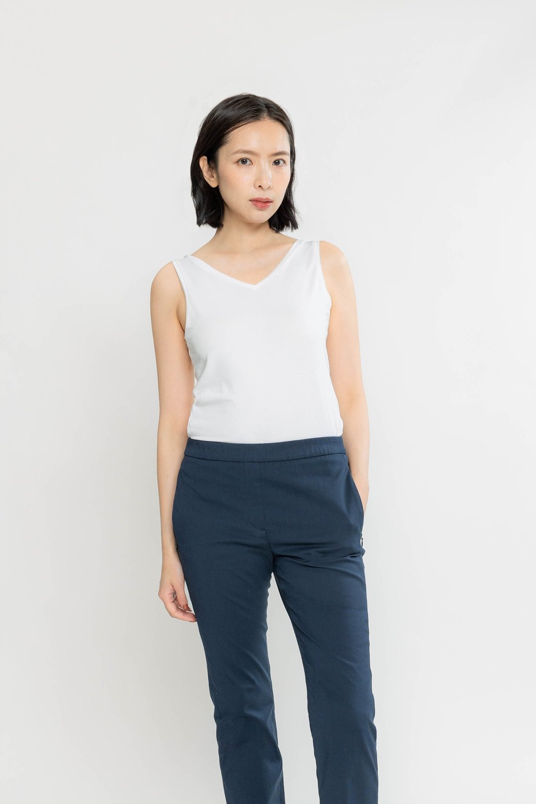 双面V领休闲背心 竹棉混纺 - 纯白色 香港品牌 环保时尚 - 女装背心 - 棉 白色
