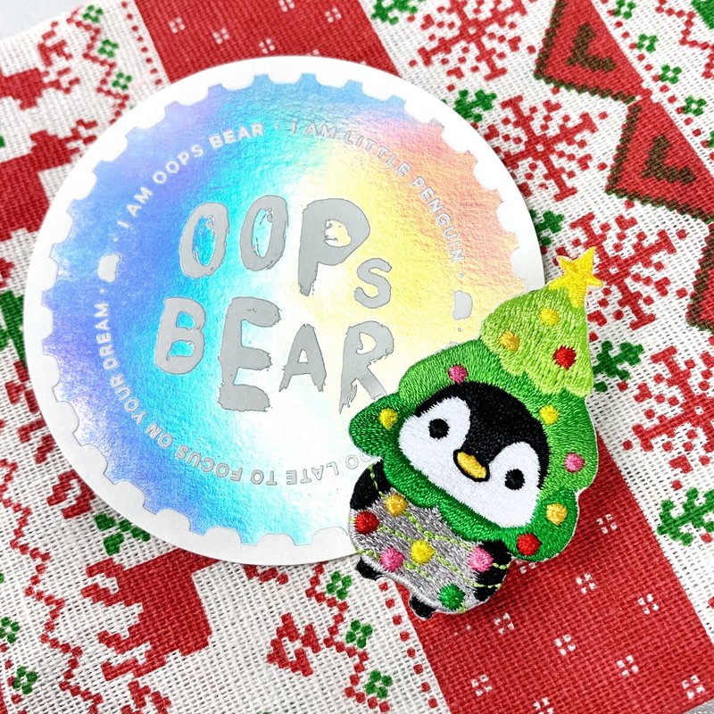 Oops bear - 企鹅圣诞树锈花胸针 - 徽章/别针 - 绣线 绿色