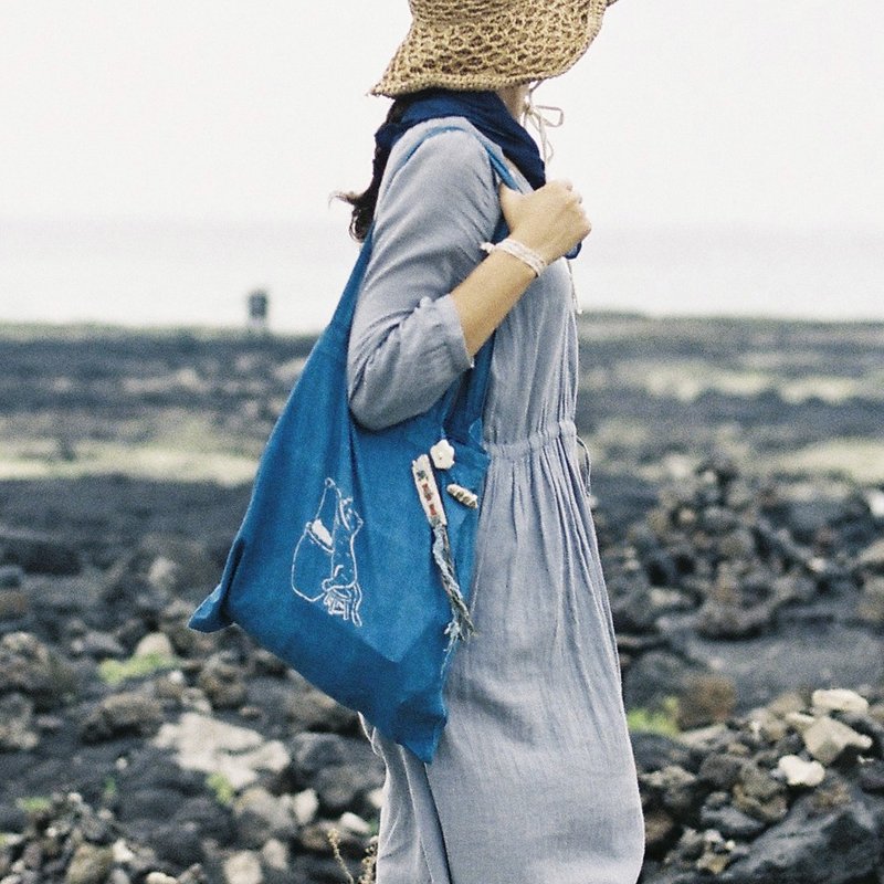 cat jobs 04 | Way to be Blue | natural indigo Tote Bag - 侧背包/斜挎包 - 棉．麻 蓝色