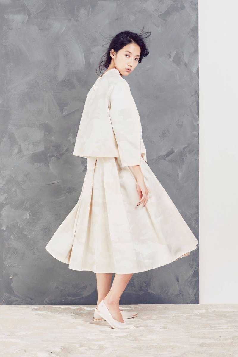 云彩上衣−奶油 - 女装上衣 - 其他材质 