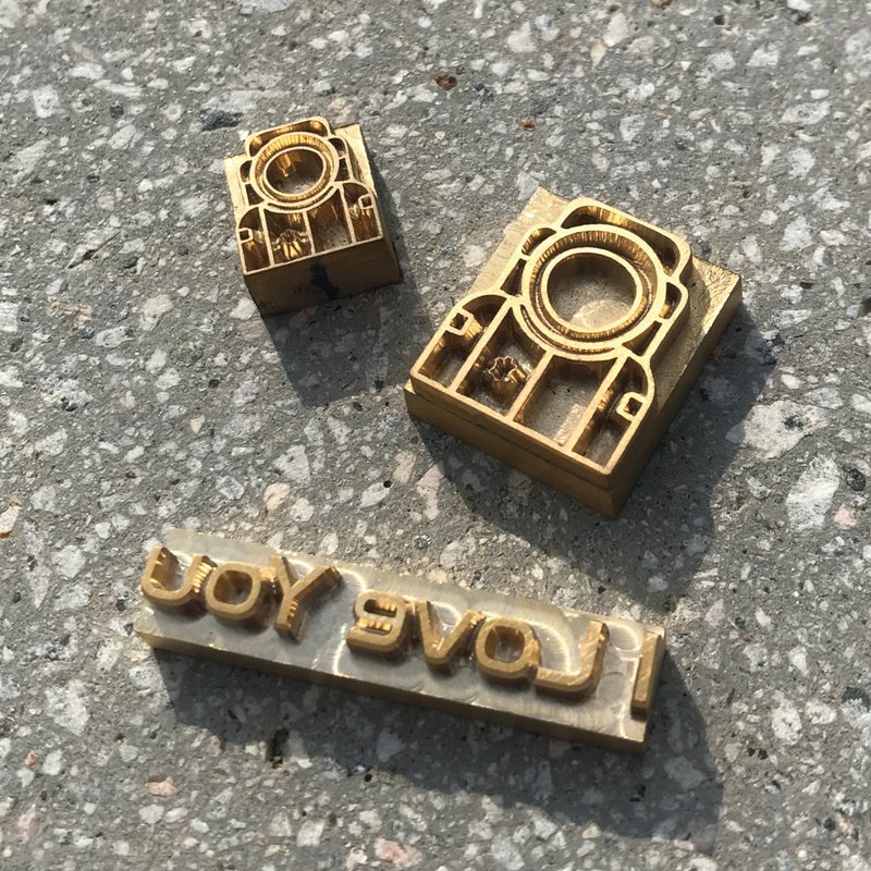 加购服务 - 定制化商品 - 文字铜模 - 图案压印 - 自订 Logo - 零件/散装材料/工具 - 铜/黄铜 金色