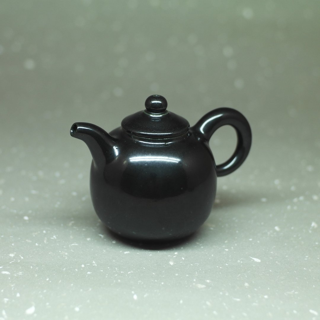 黑釉 湾嘴 圆身正把茶壶 手作陶艺 茶道具 - 茶具/茶杯 - 陶 黑色