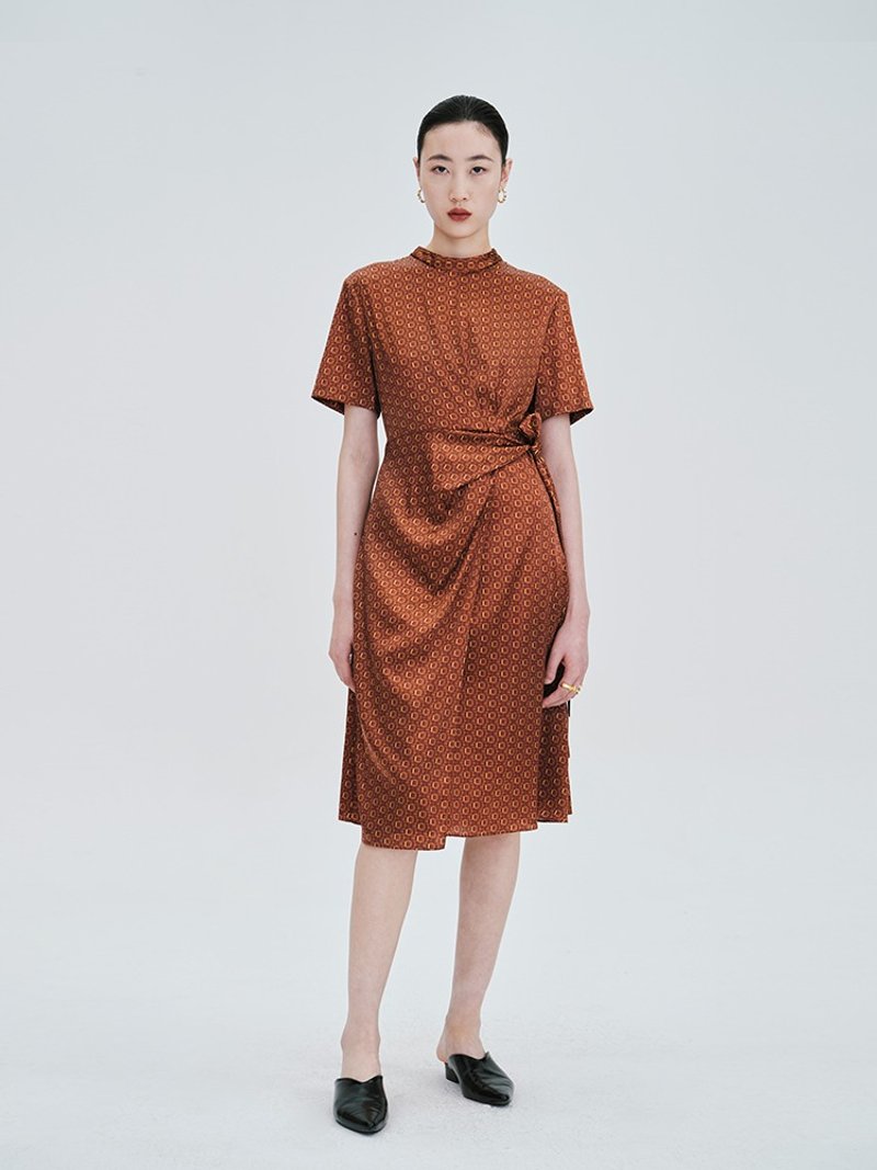 【印花】新中式复古中国风 新中式旗袍/连衣裙 - 裙子 - 其他材质 咖啡色