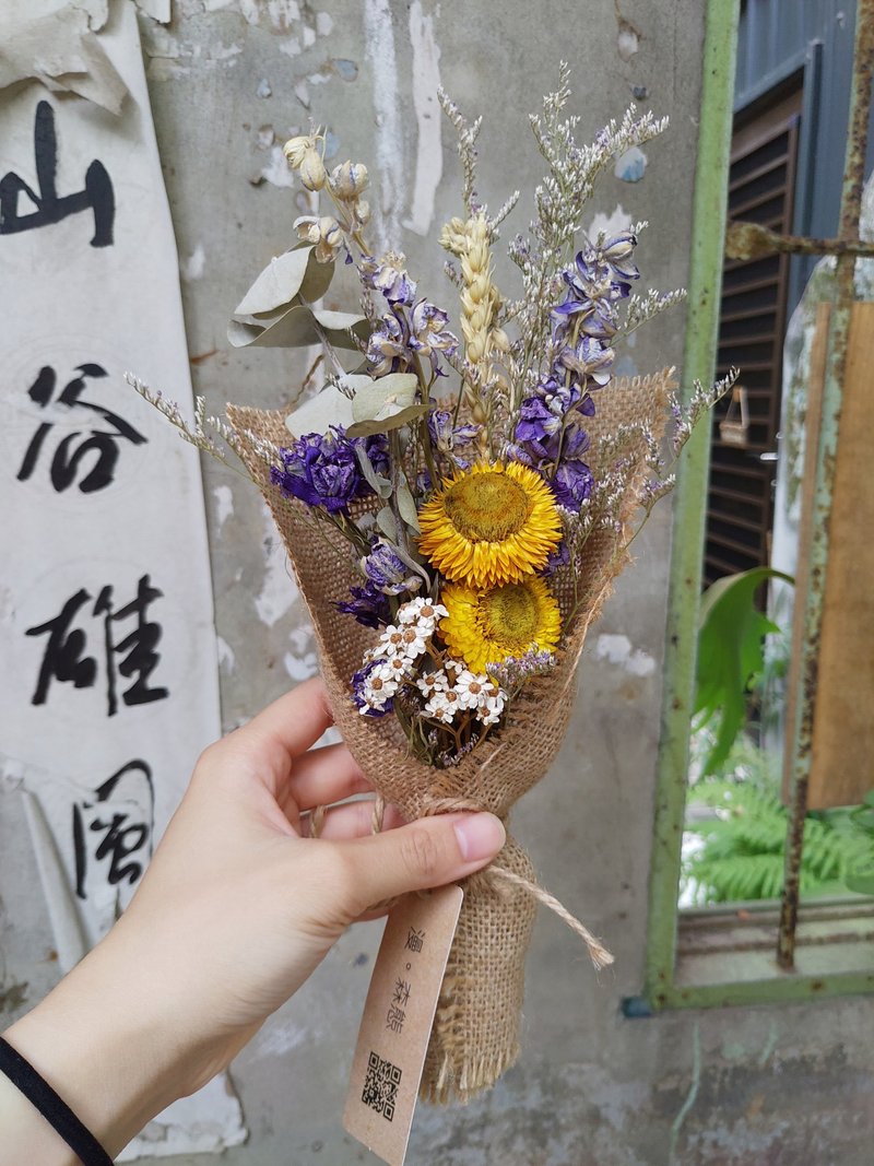 漫森态 花束 干燥花 毕业花束 麻布包装 - 干燥花/捧花 - 植物．花 多色