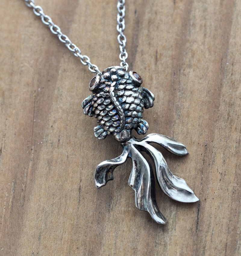 925纯银饰个性中式立体晶钻金鱼摇尾项链坠 婚礼伴娘中国风旗袍 - 项链 - 纯银 银色