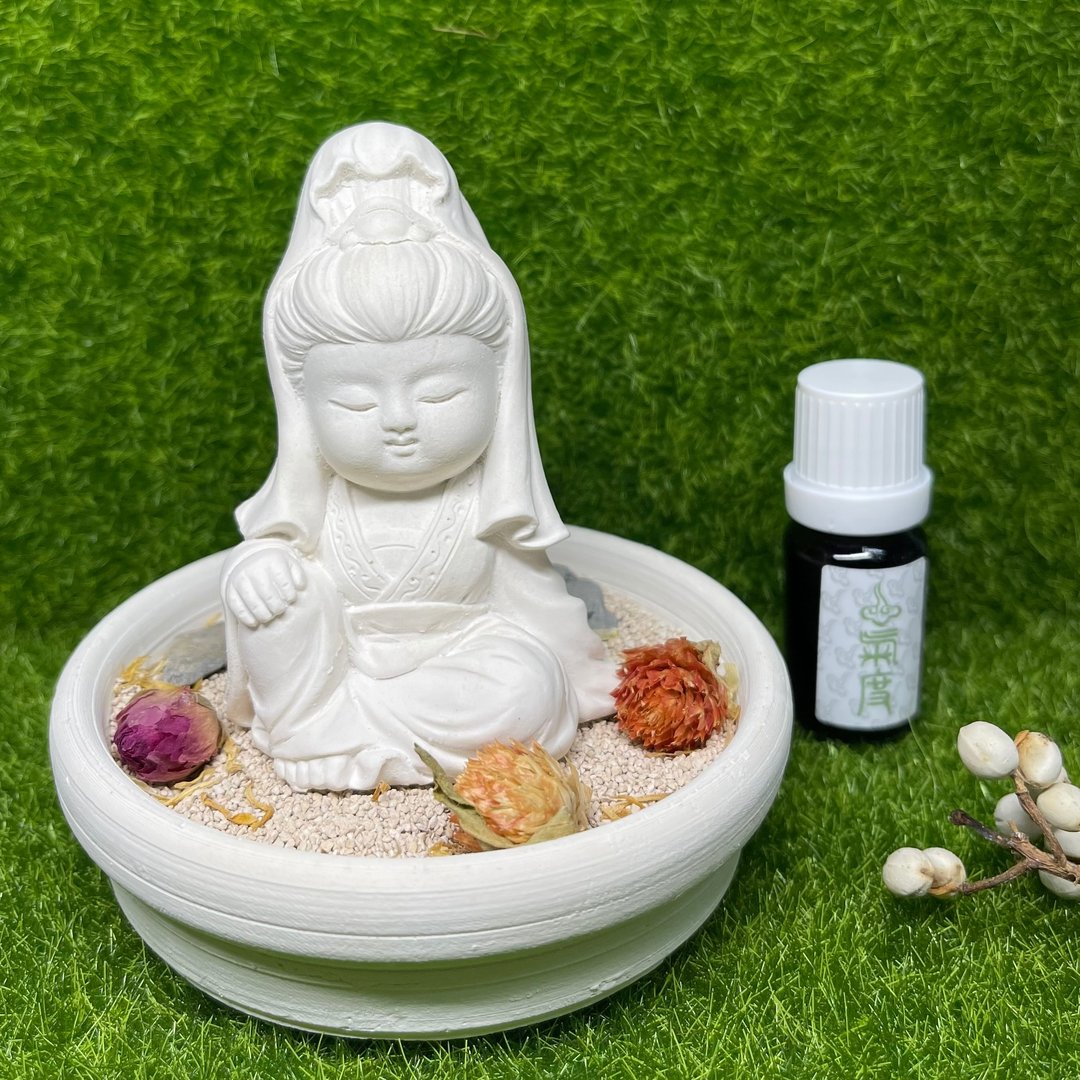 【五倍券优惠】净念吉祥小佛之观音 中盘豪华套组 扩香套组 居家 - 香薰/精油/线香 - 其他材质 白色