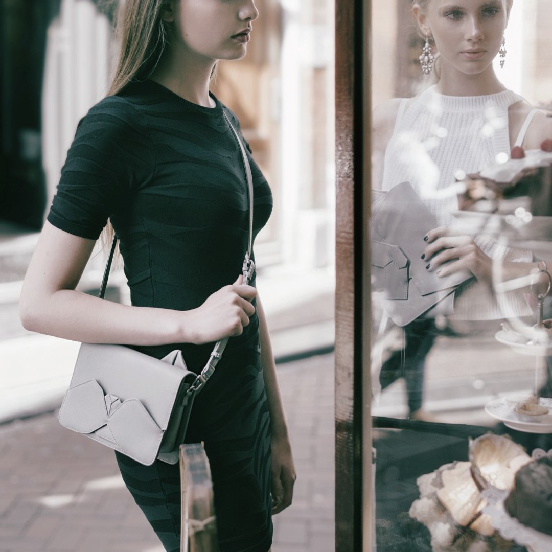 Gray kitten shoulder bag - 侧背包/斜挎包 - 人造皮革 灰色