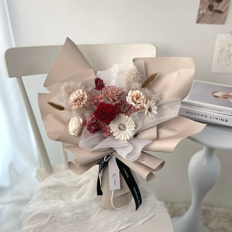 【艹弄花艺】爱的呢喃・母亲节康乃馨花束 (L) 贵气红 - 干燥花/捧花 - 植物．花 