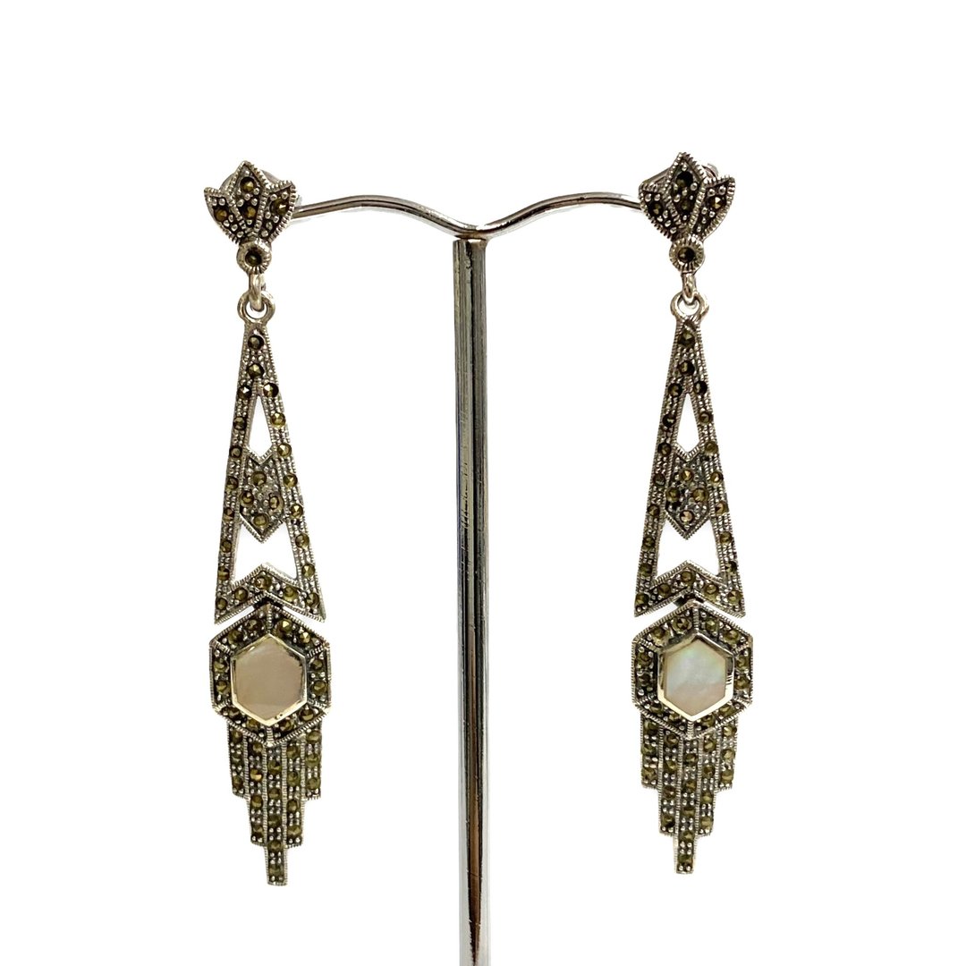 Art Deco Mother of Pearl and Marcasite Set Pendant Earrings 925 Sterling Silver - 耳环/耳夹 - 纯银 银色