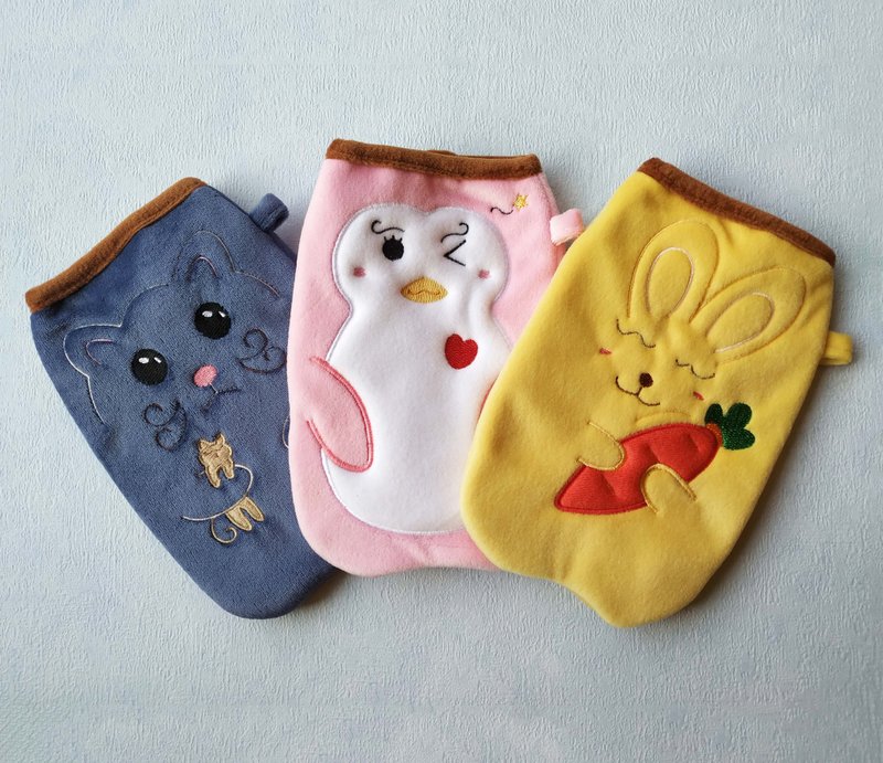 动物收纳袋- 眨眼企鹅│猫咪与小玩具│很满足的兔子 - 化妆包/杂物包 - 绣线 蓝色