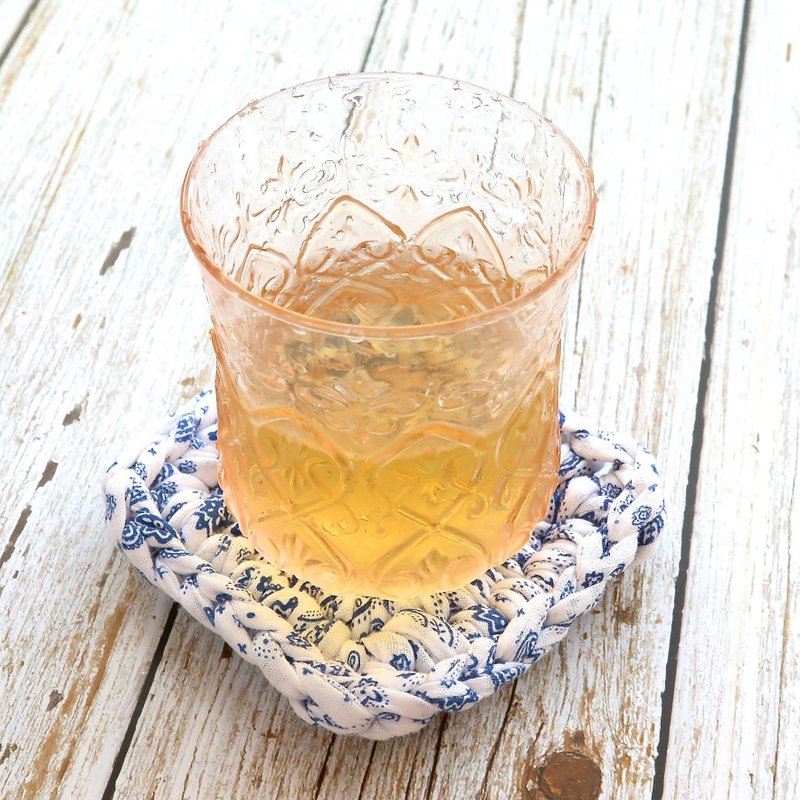 正方 布条手工钩织杯垫 / 隔热杯垫 蓝白花纹  礼物订制 - 杯垫 - 棉．麻 蓝色